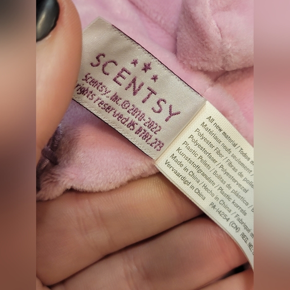 Scentsy Disney Lilo & Stitch “Angel” Scentsy Buddy! - Picture 9 of 12